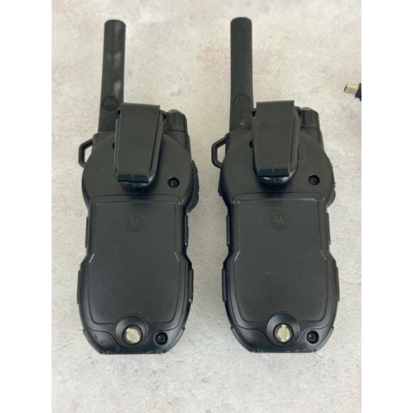 Motorola Walkie Talkies Talkabout Two Way Radios K7GMTCEJ With Charger - Picture 5 of 16